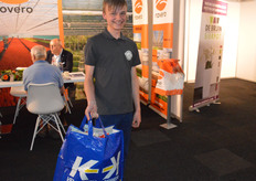 At the Veldwerk Koerier stand big shoppers were available. Handy for storing all the 'harvest' from the stands after a tour of the fair.